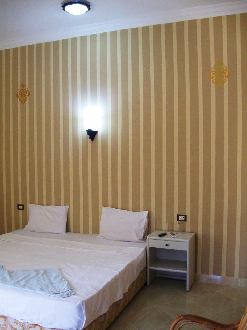 Nile Valley Hotel Luxor Kültér fotó
